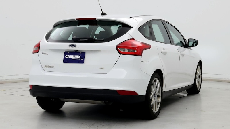 2015 Ford Focus SE 8