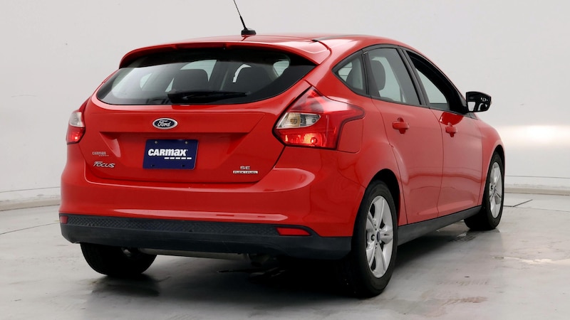 2014 Ford Focus SE 8