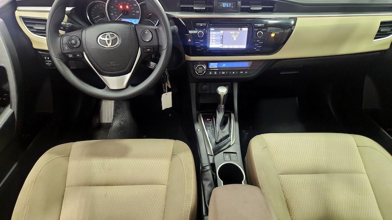 2014 Toyota Corolla LE 9