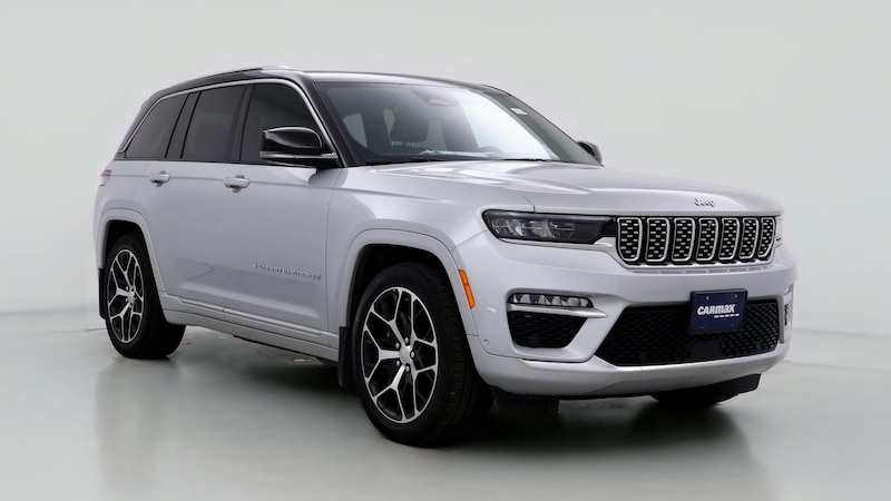 2022 Jeep Grand Cherokee Summit 4xe Hero Image