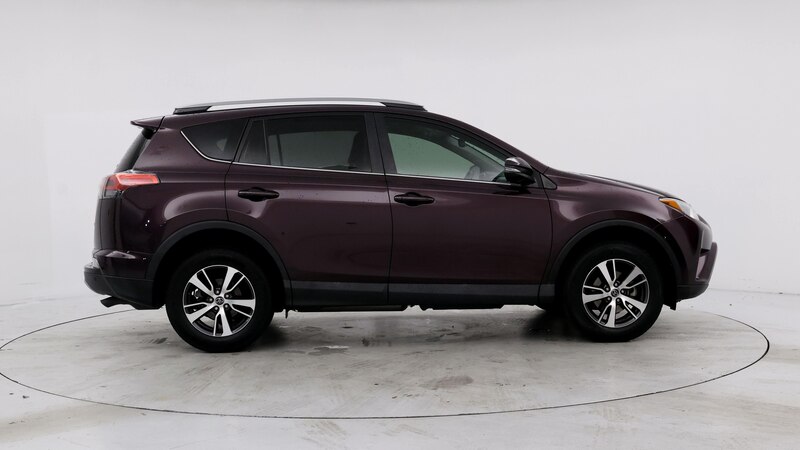 2018 Toyota RAV4 XLE 7