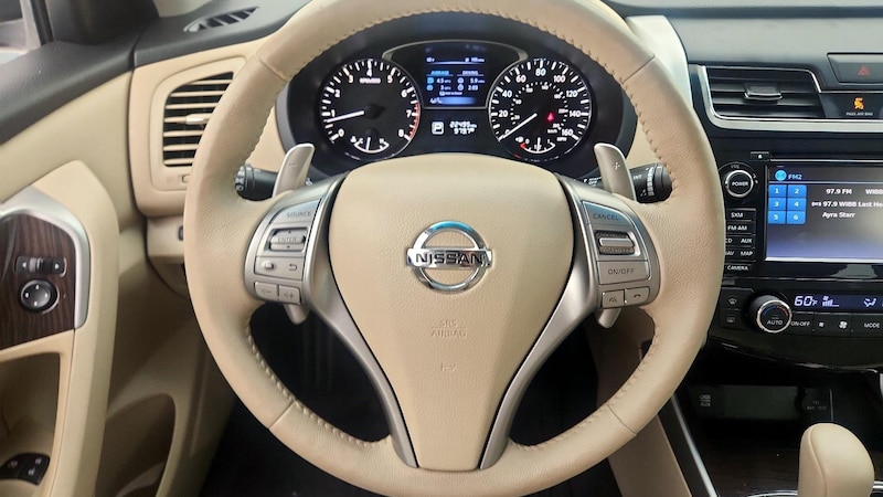 2015 Nissan Altima SL 10