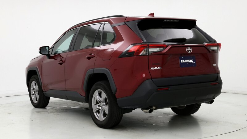 2022 Toyota RAV4 XLE 2