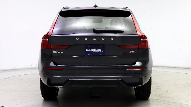 2024 Volvo XC60 B5 Plus 6