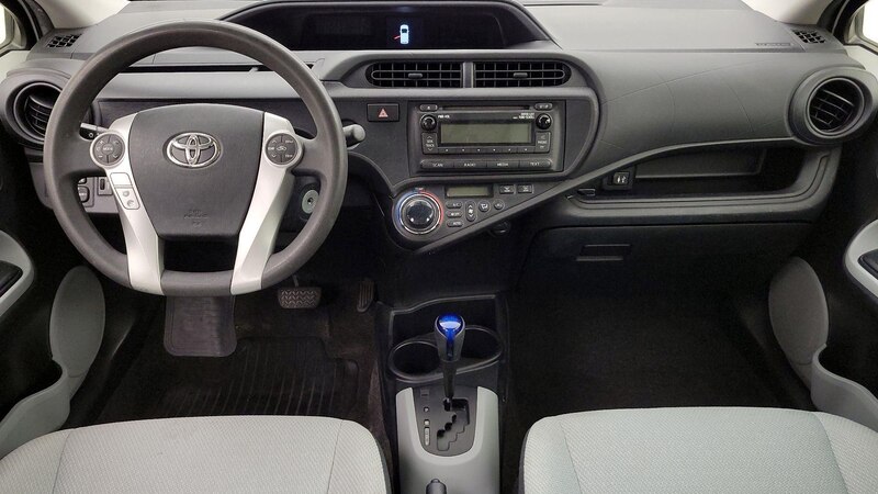 2013 Toyota Prius c One 9