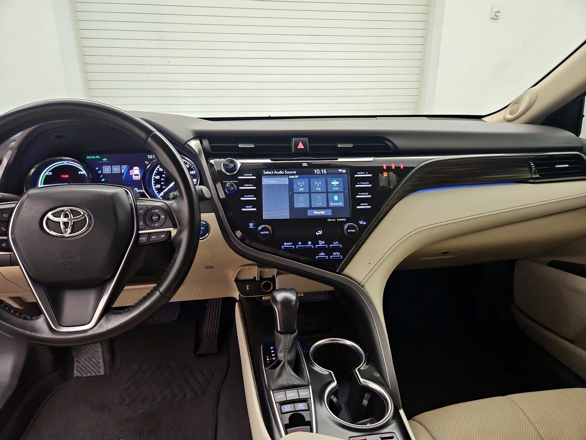 Thumbnail: 2020 Toyota Camry - 9