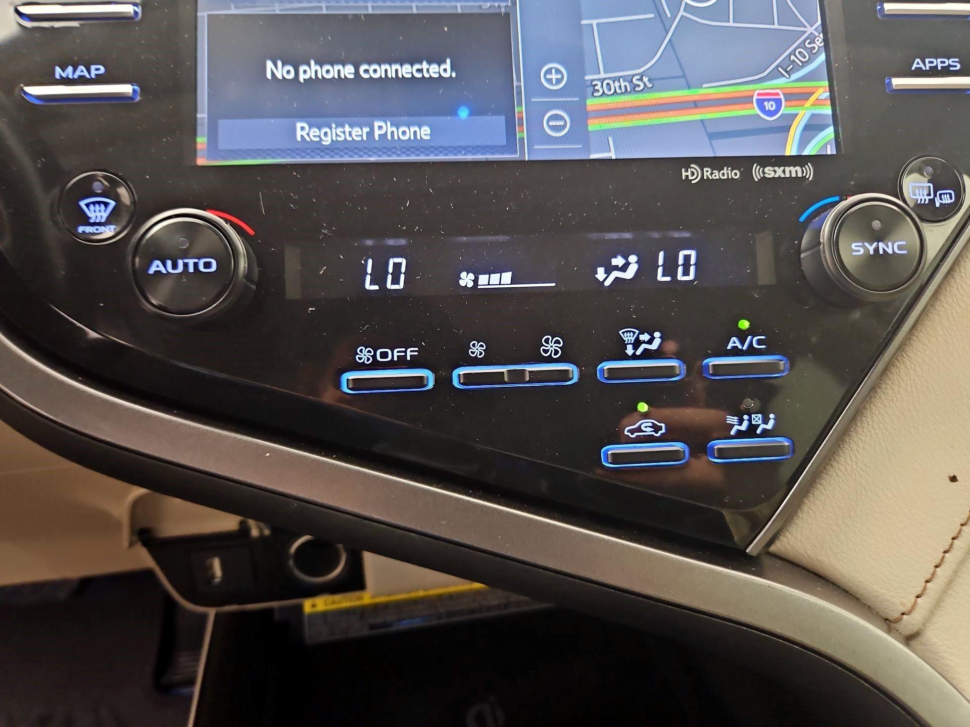 Thumbnail: 2020 Toyota Camry - 16