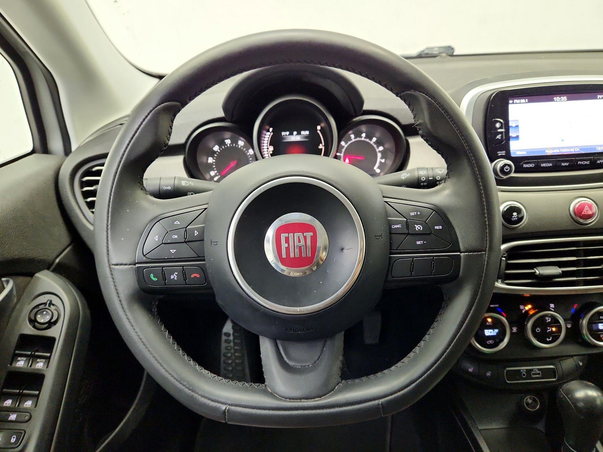Thumbnail: 2016 Fiat 500X - 10