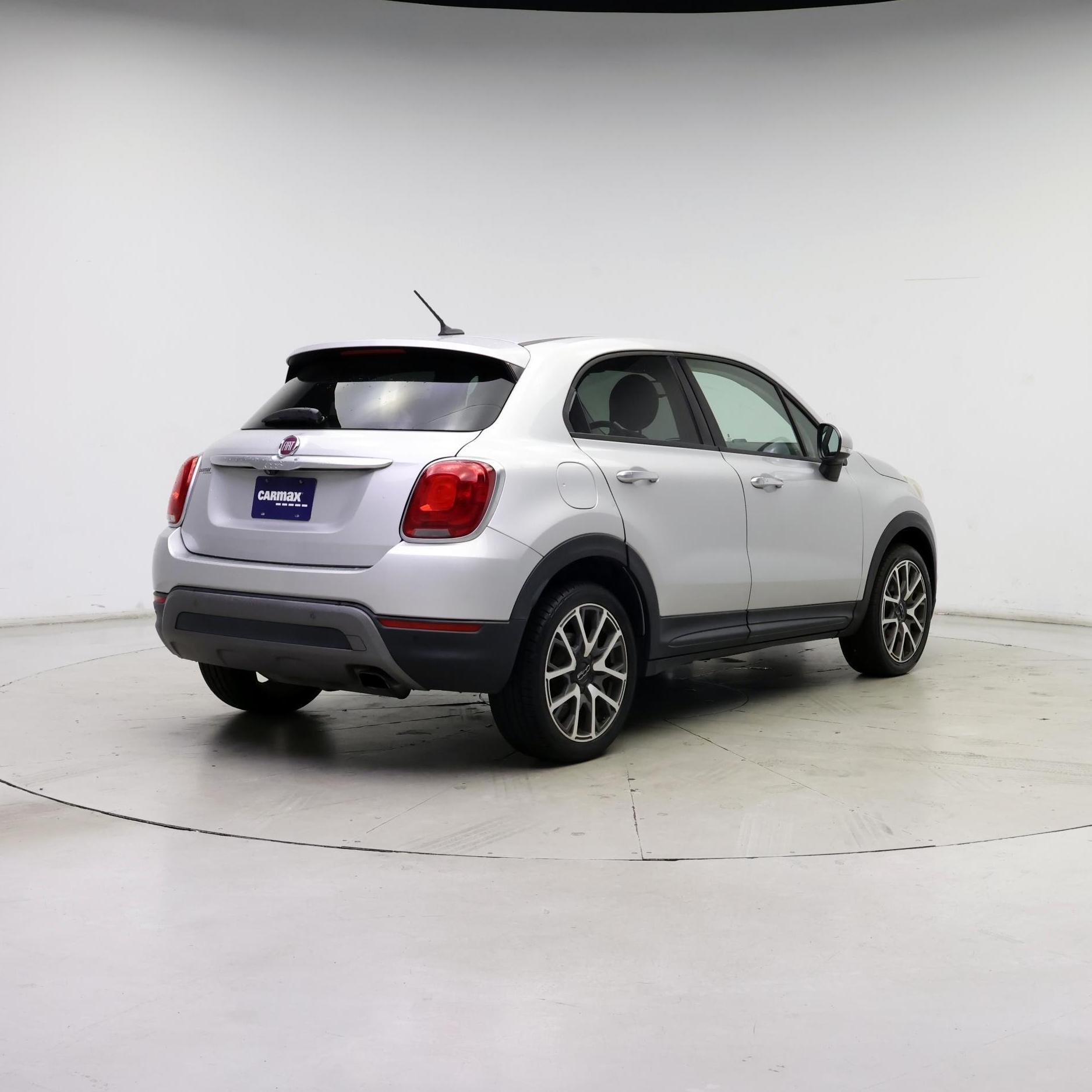 Thumbnail: 2016 Fiat 500X - 8