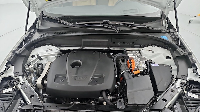 2021 Volvo XC60 Recharge Core 23