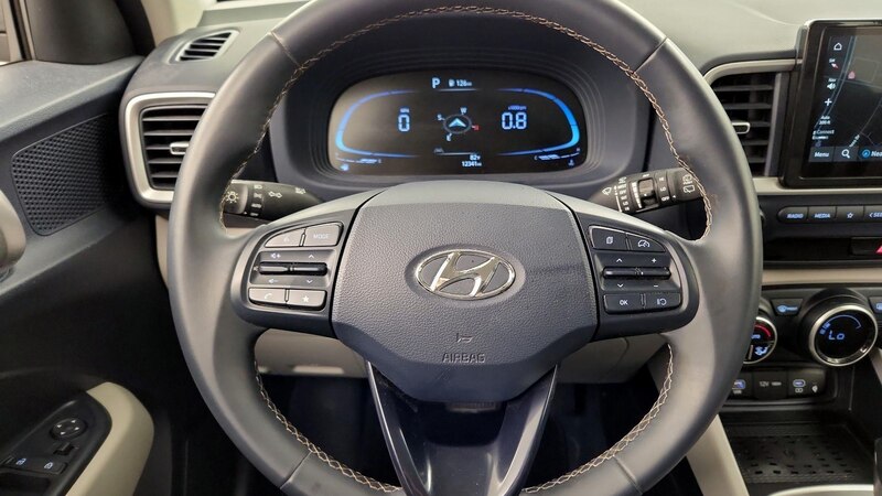 2023 Hyundai Venue Limited 10