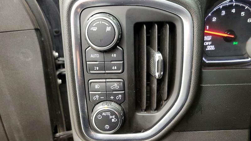 2019 Chevrolet Silverado 1500 LT 13
