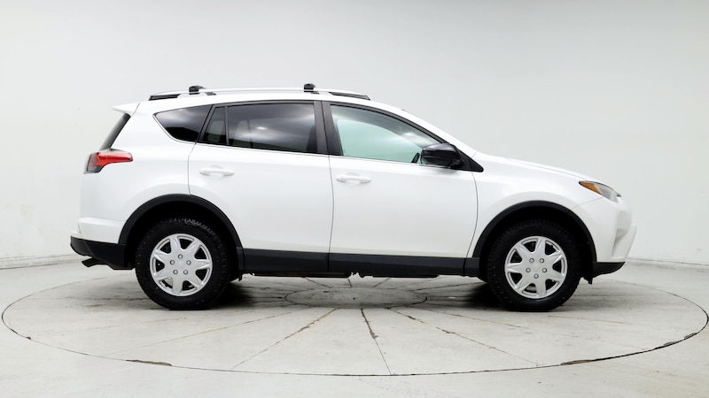 2017 Toyota RAV4 LE 7