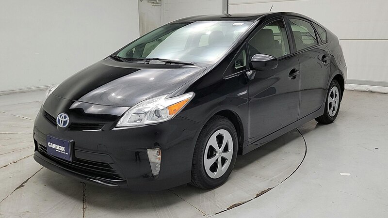 2015 Toyota Prius Two 3