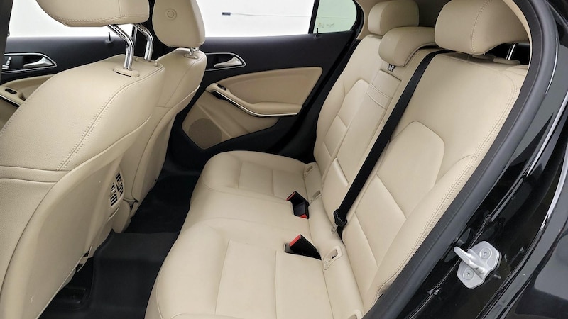 2018 Mercedes-Benz GLA 250 18