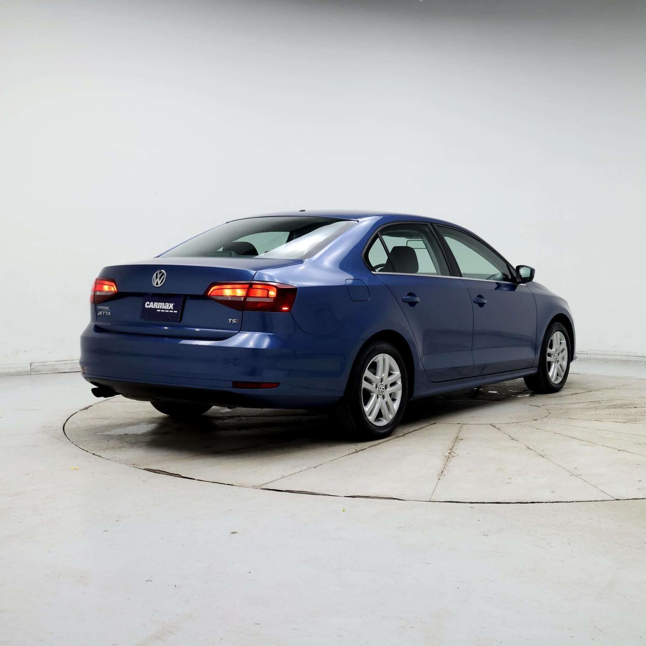 Thumbnail: 2017 Volkswagen Jetta - 8