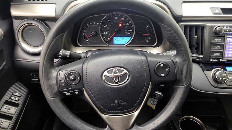 2014 Toyota RAV4 XLE 10