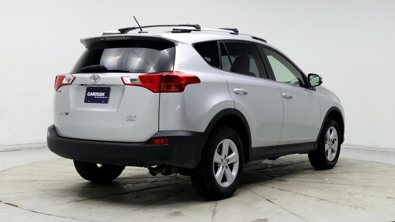 2014 Toyota RAV4 XLE 8