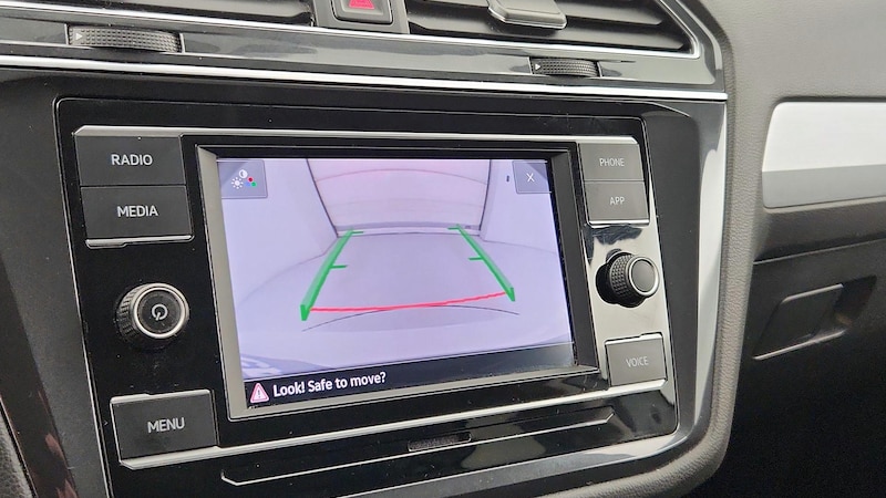 2021 Volkswagen Tiguan S 14