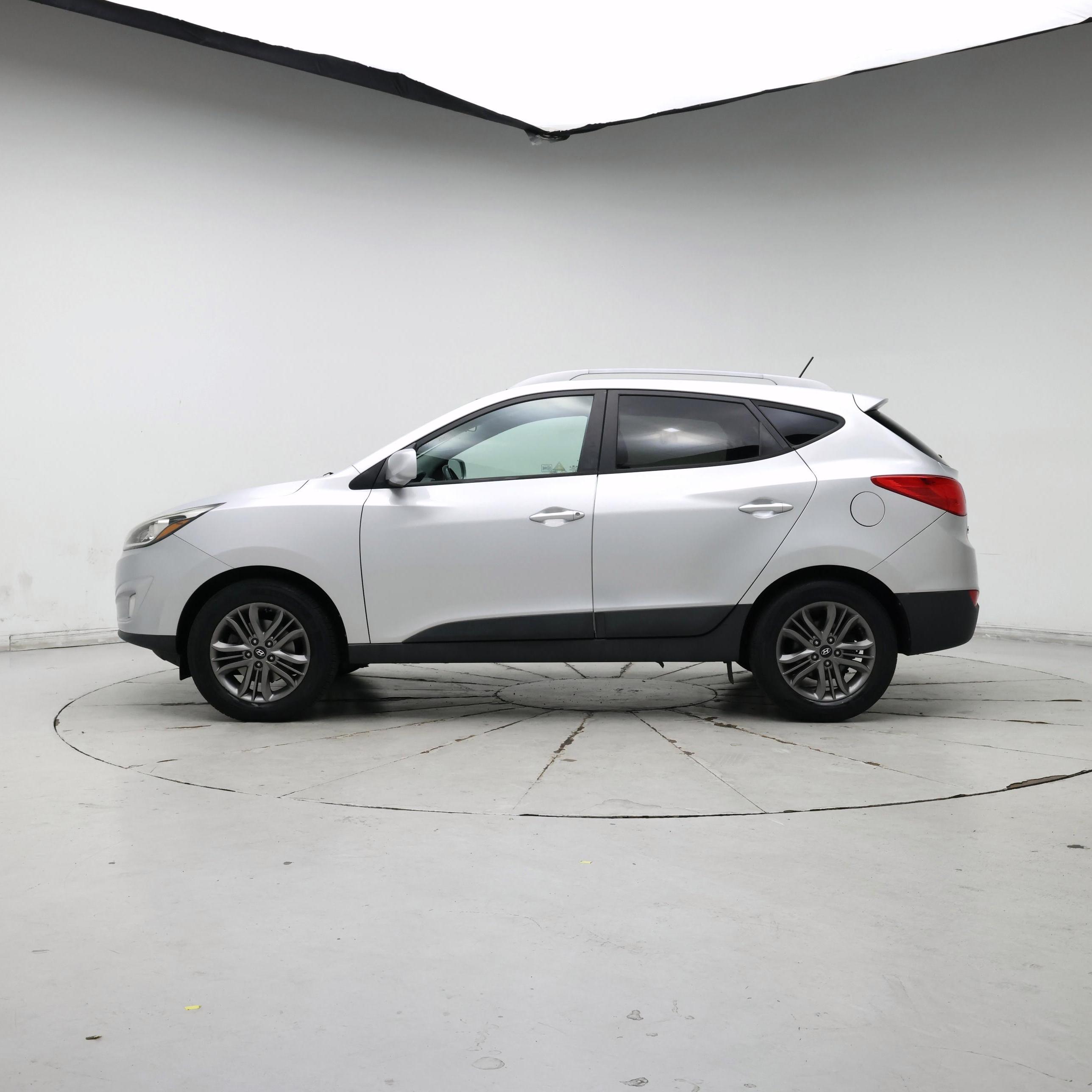 Thumbnail: 2015 Hyundai Tucson - 3
