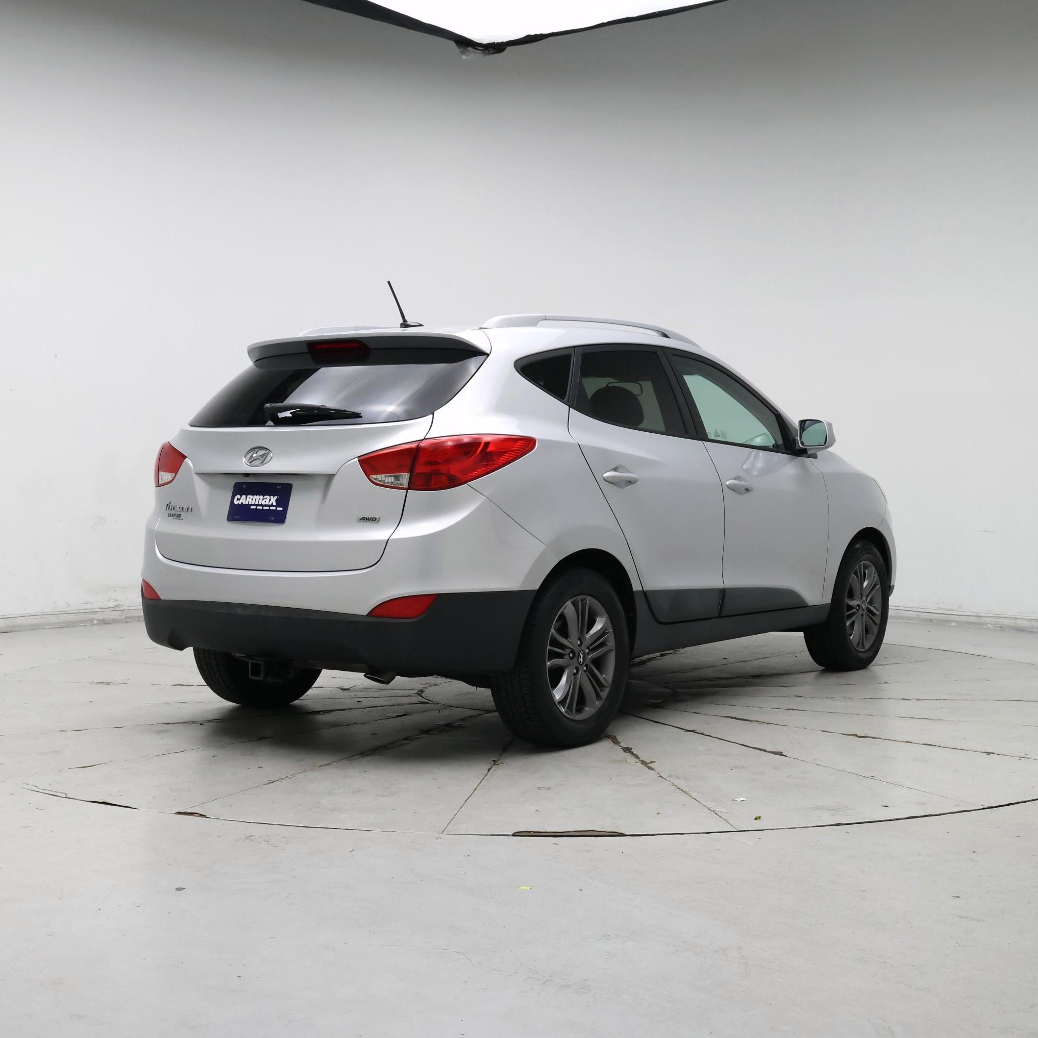 Thumbnail: 2015 Hyundai Tucson - 8