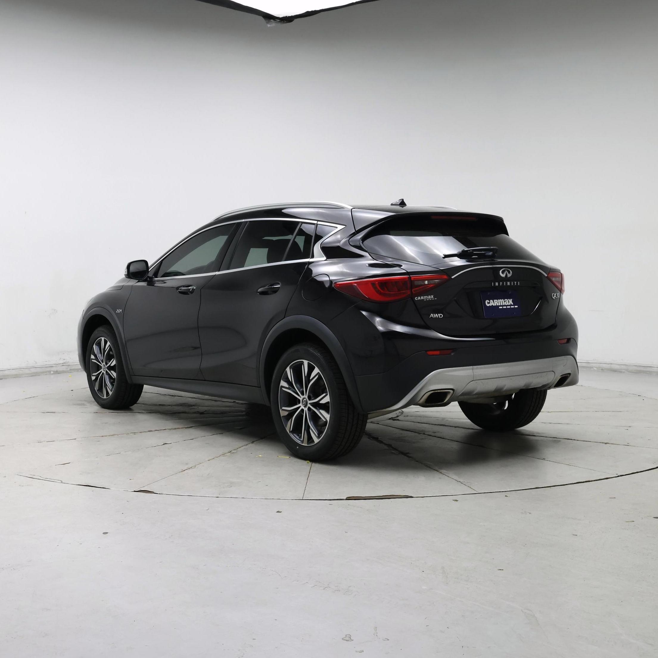 Thumbnail: 2018 INFINITI QX30 - 2