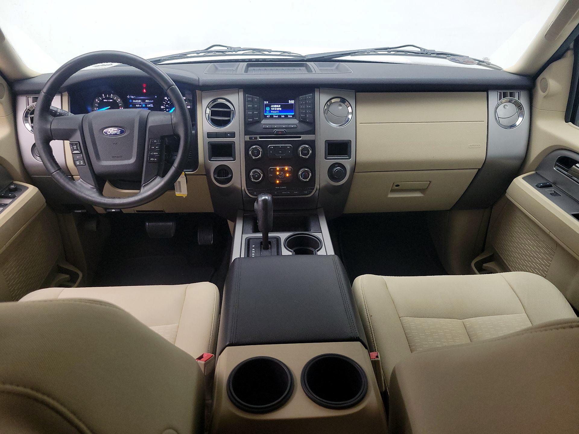 Thumbnail: 2016 Ford Expedition - 9