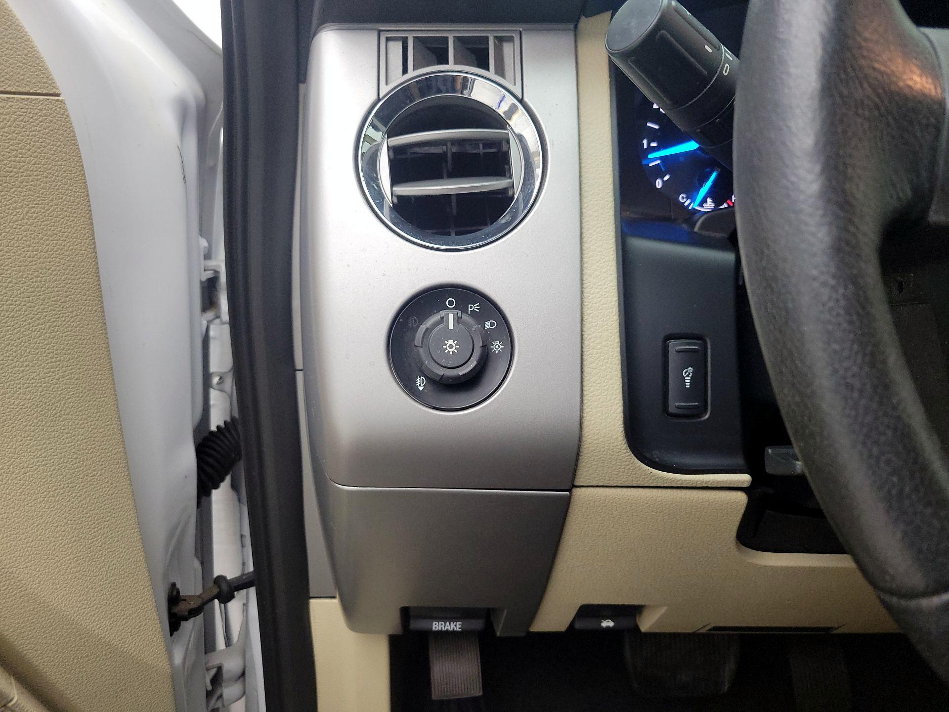 Thumbnail: 2016 Ford Expedition - 13