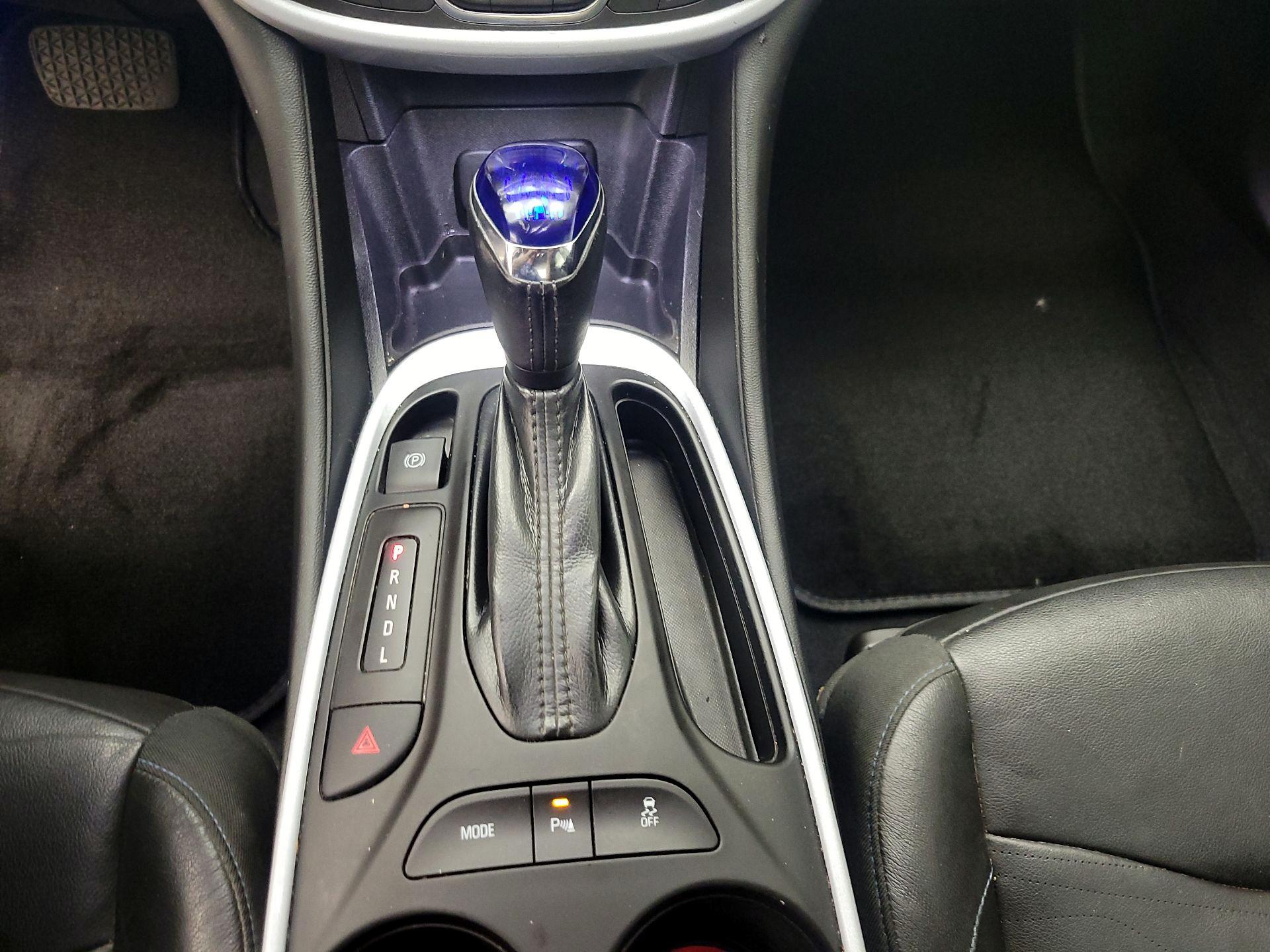 Thumbnail: 2019 Chevrolet Volt - 18