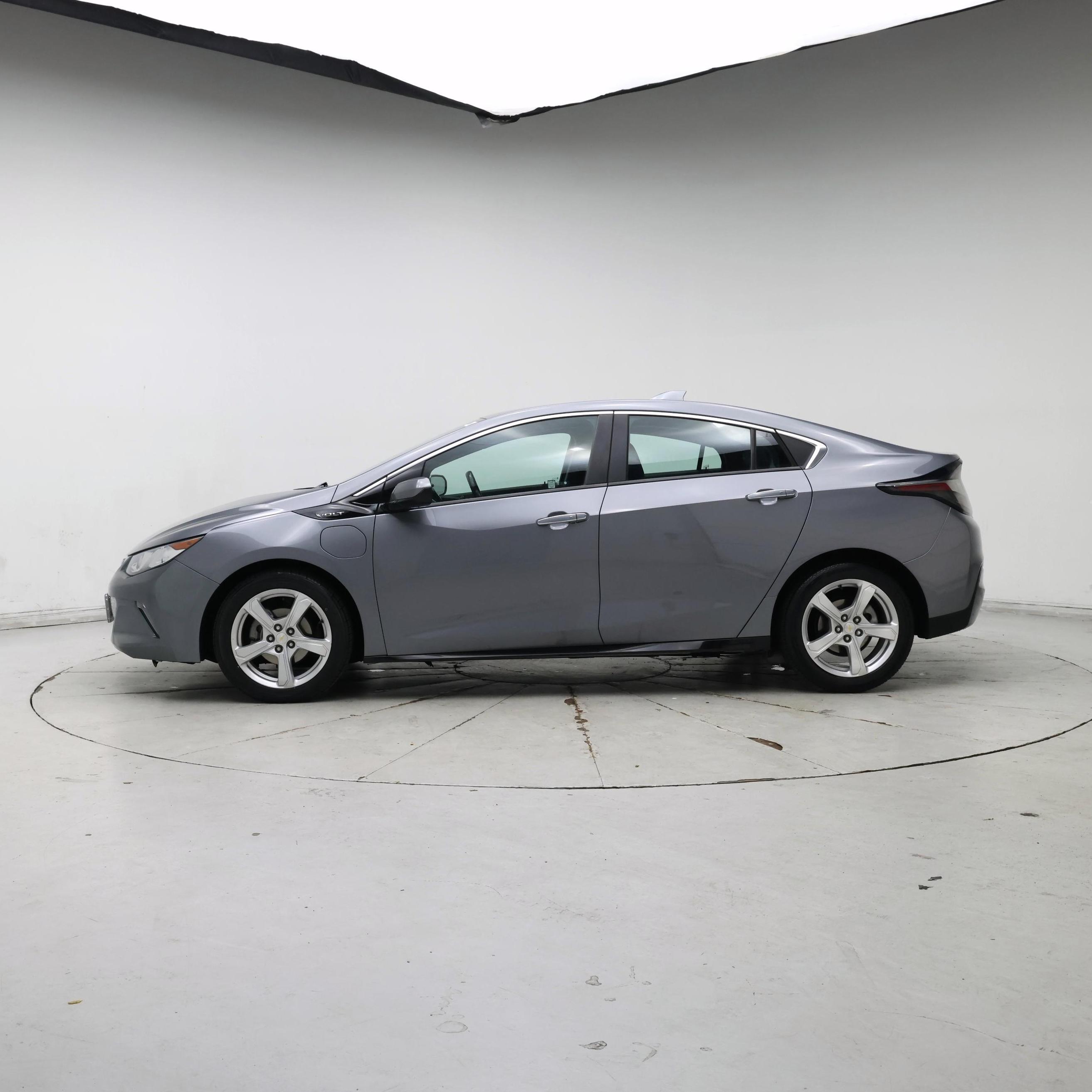 Thumbnail: 2019 Chevrolet Volt - 3