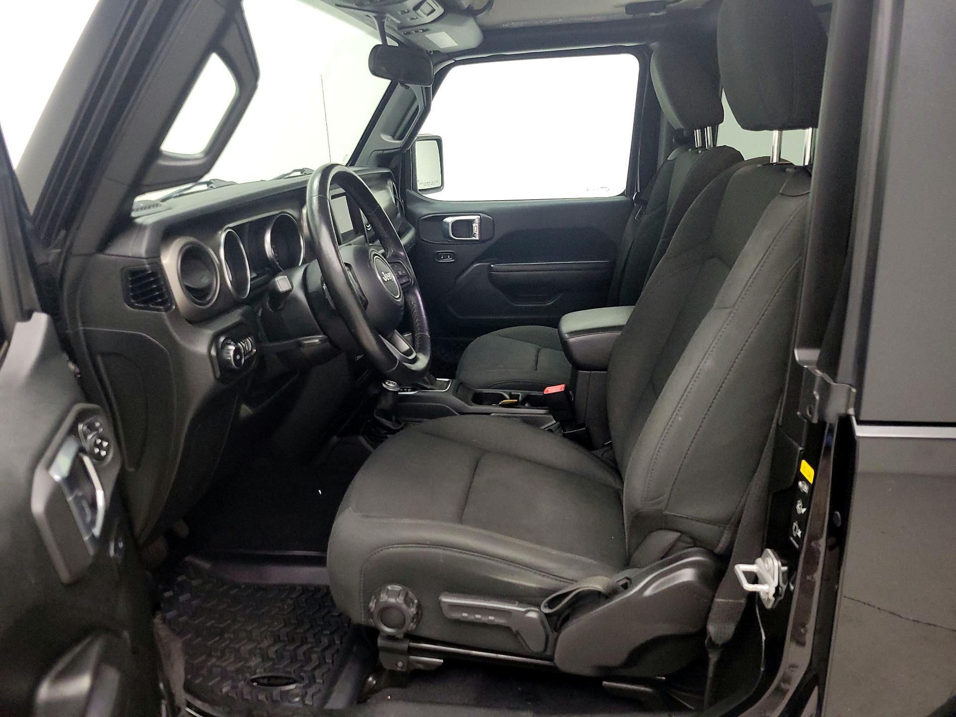 Thumbnail: 2020 Jeep Wrangler - 11