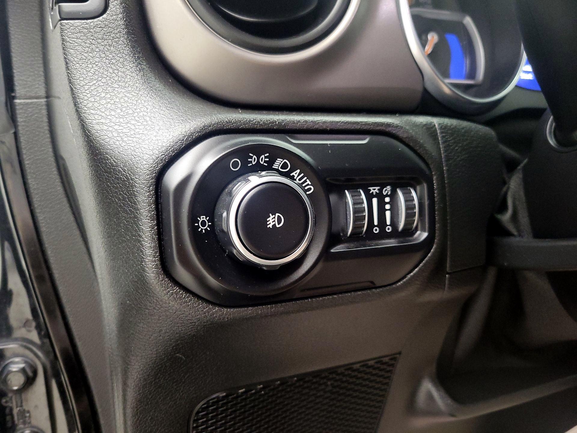 Thumbnail: 2020 Jeep Wrangler - 13