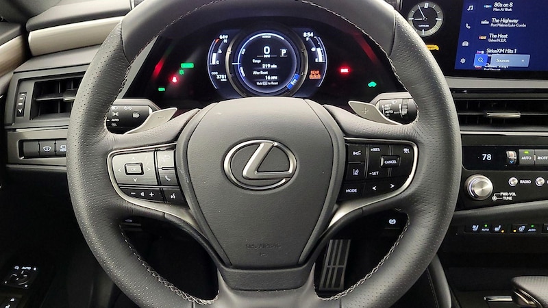 2024 Lexus ES Hybrid 300h F Sport 10