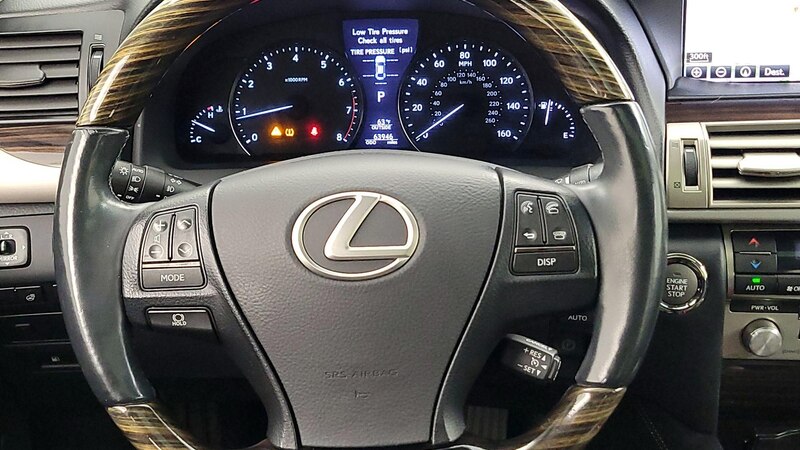 2015 Lexus LS 460 10