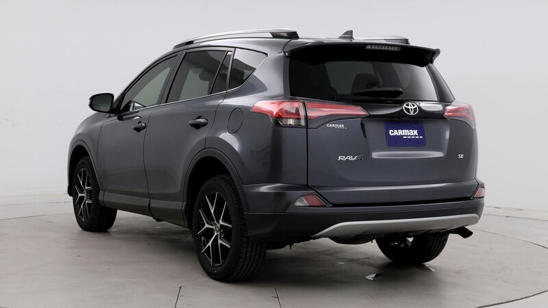 2018 Toyota RAV4 SE 2