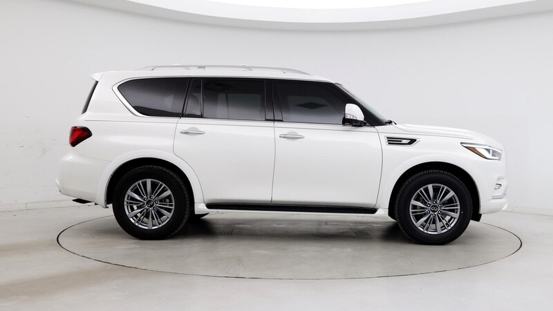 2023 INFINITI QX80 Luxe 7