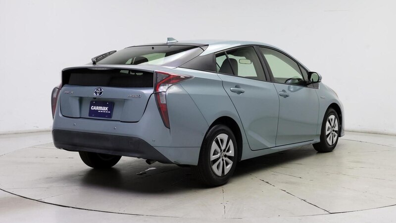 2017 Toyota Prius Three 8