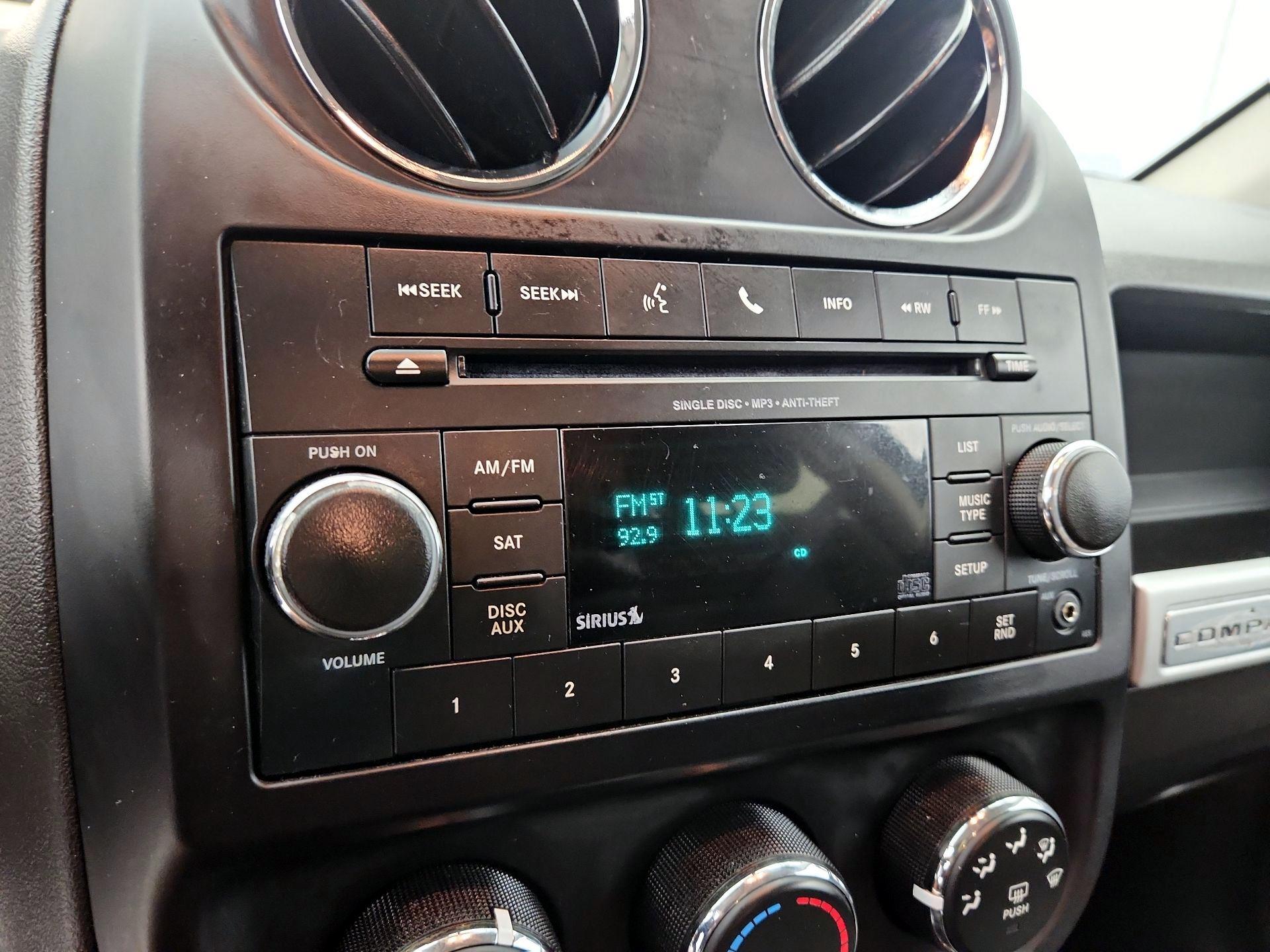 Thumbnail: 2016 Jeep Compass - 13