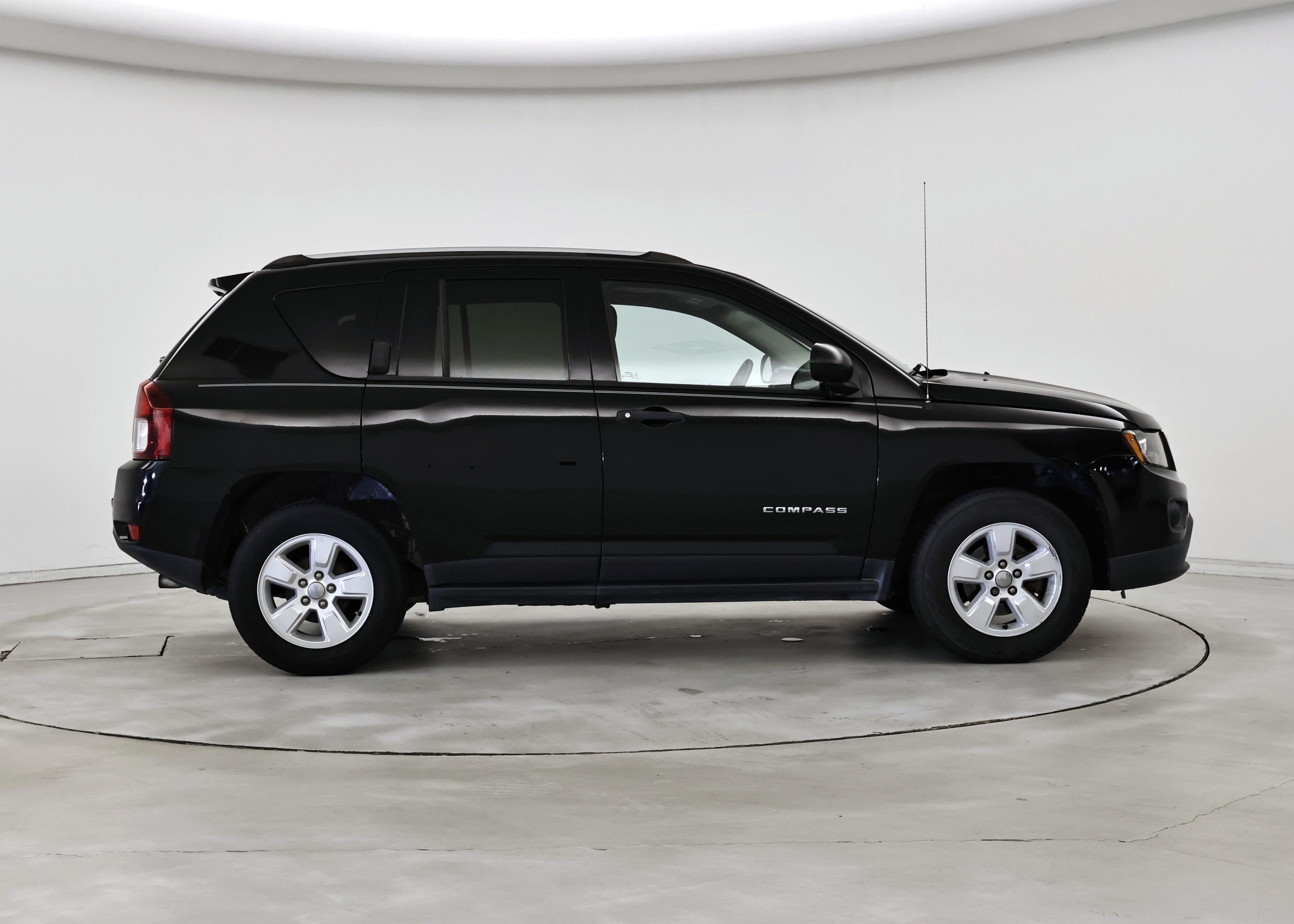 Thumbnail: 2016 Jeep Compass - 7