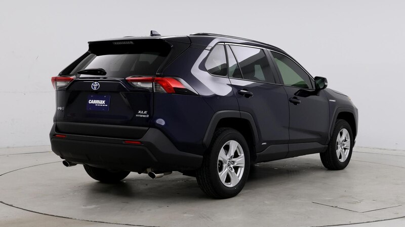 2021 Toyota RAV4 XLE 8