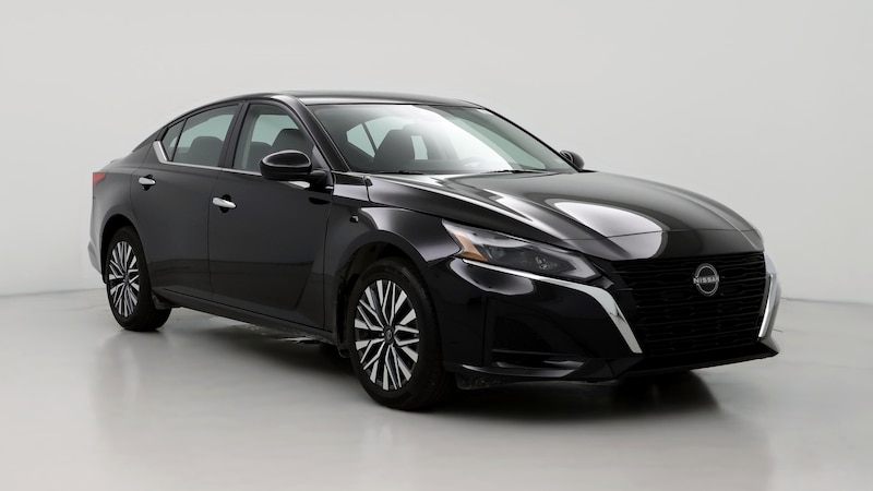 2023 Nissan Altima SV Hero Image