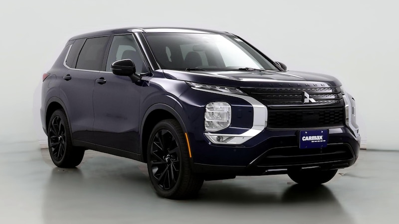 2022 Mitsubishi Outlander Black Edition Hero Image