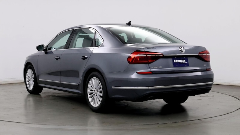 2017 Volkswagen Passat SE 2