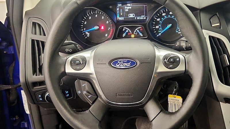 2014 Ford Focus SE 10