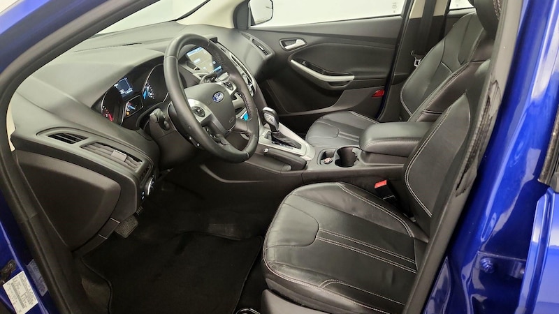 2014 Ford Focus SE 11