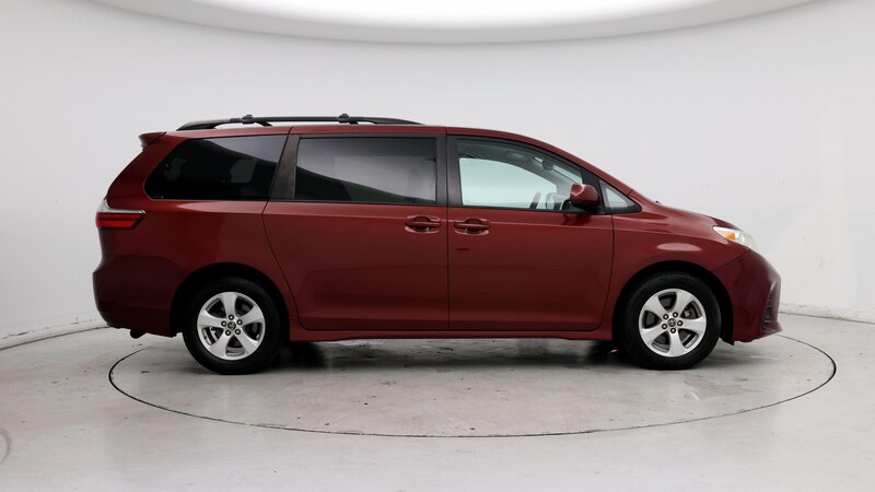 2020 Toyota Sienna LE 7