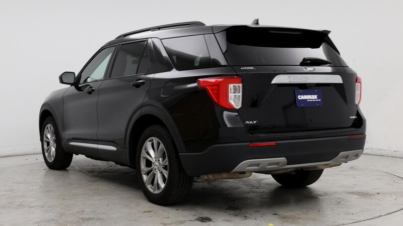 2022 Ford Explorer XLT 2