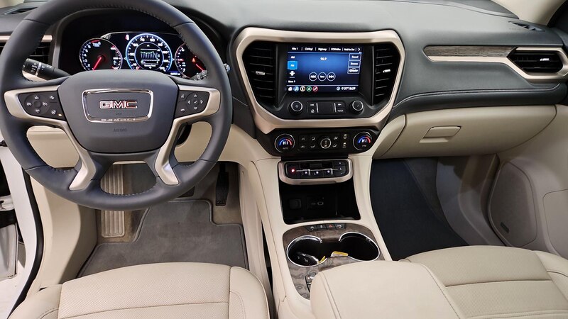 2020 GMC Acadia Denali 9