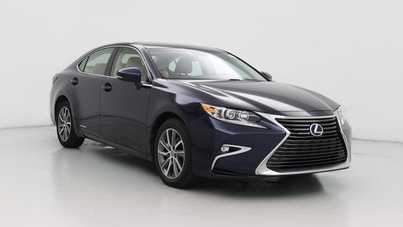 2016 Lexus ES Hybrid 300h Hero Image