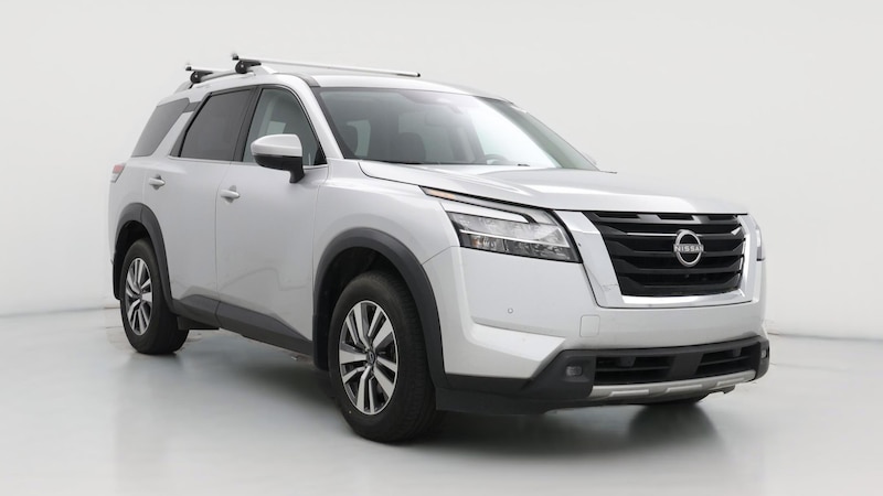 2022 Nissan Pathfinder SL Hero Image